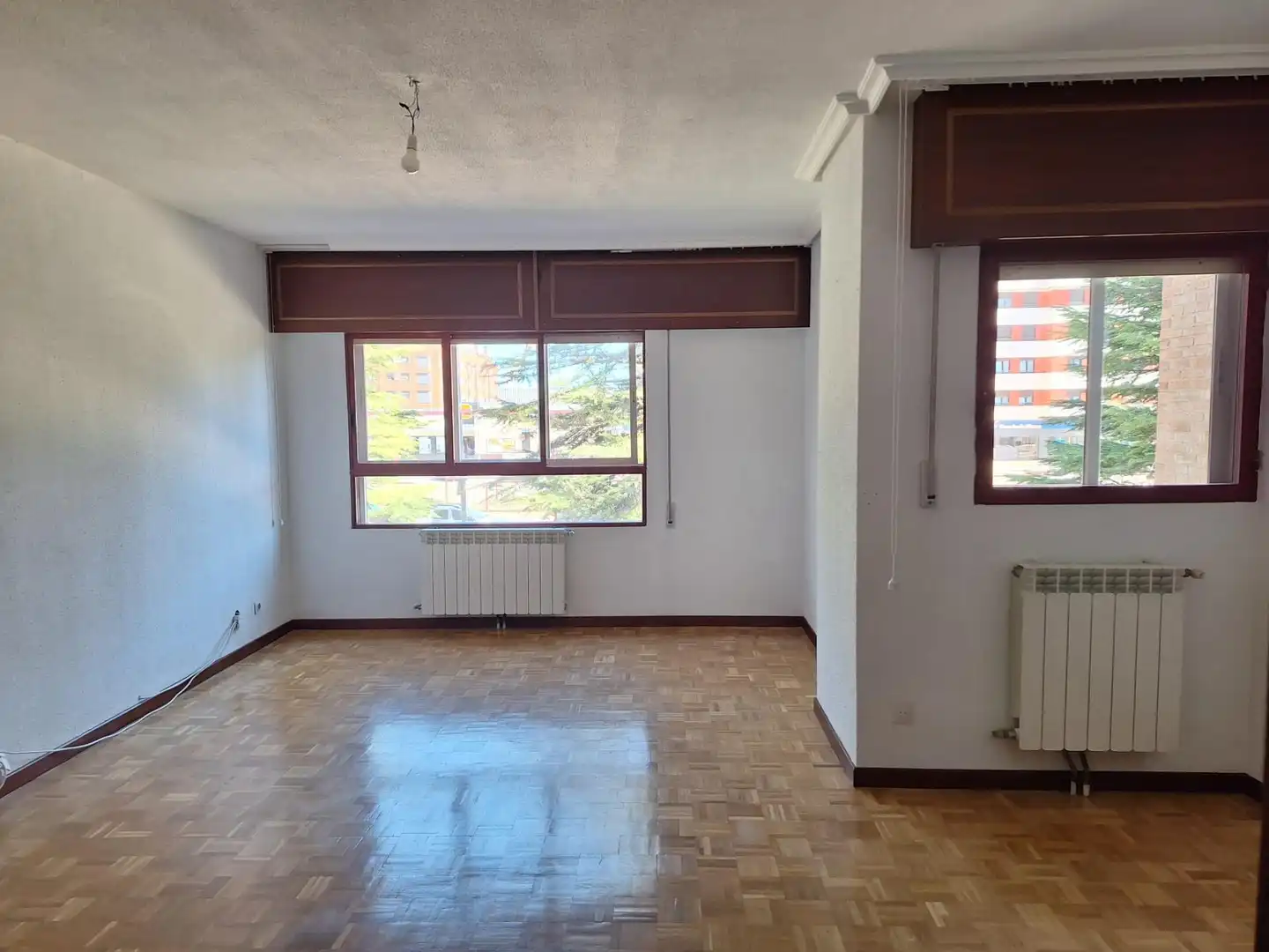 Habitación de Piso de alquiler en Palencia Capital con Jardín privado, Parquet y Amueblado