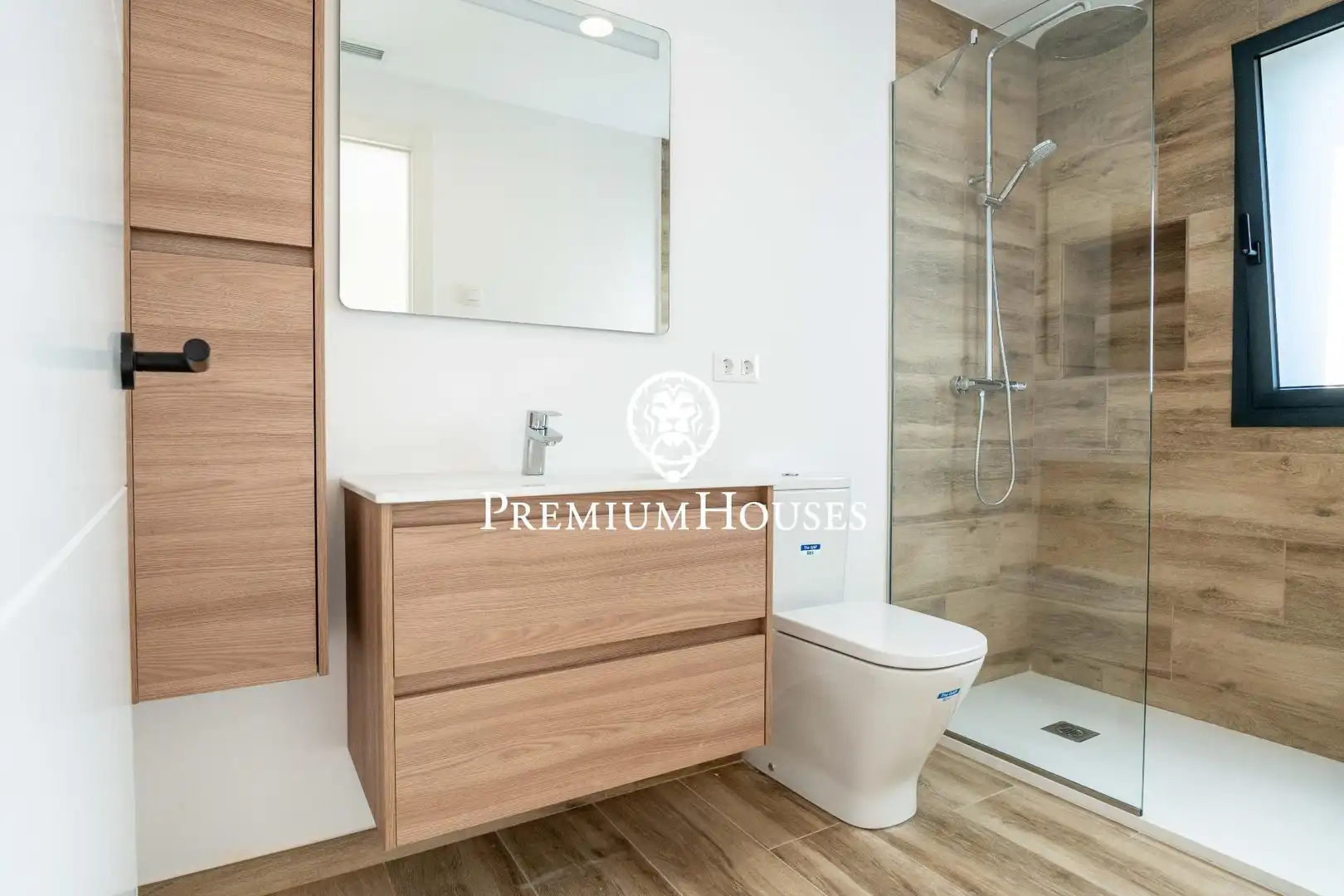Baño de Casa o chalet en venta en El Vendrell con Aire acondicionado, Calefacción y Jardín privado