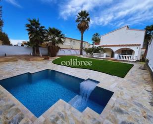 Swimming pool of Flat for sale in Empuriabrava  with Air Conditioner, Heating and Private garden