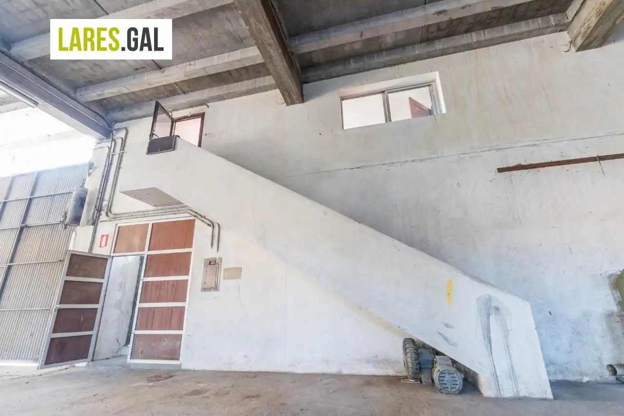 Fabrikhallen zur Miete in Moaña
