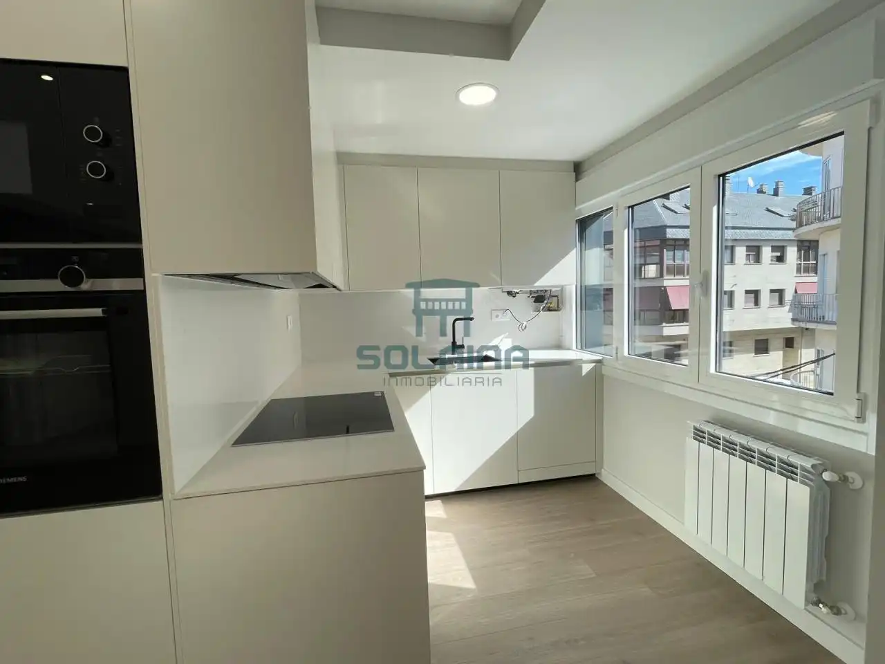 Kitchen of Flat for sale in Ourense Capital   with Heating, Storage room and Balcony