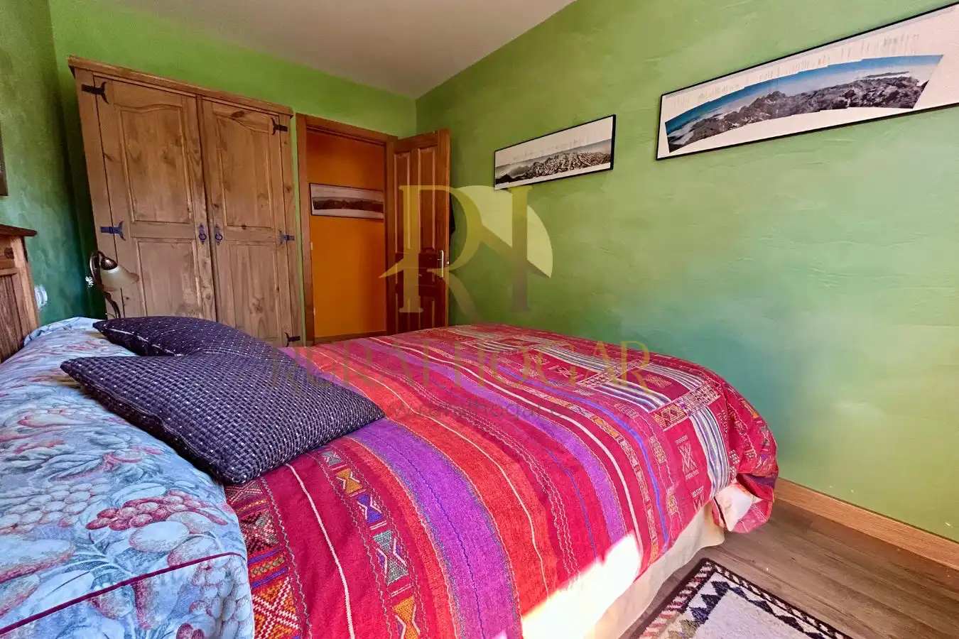 Dormitori de Apartament en venda en Puebla de Lillo amb Calefacció, Traster i Moblat