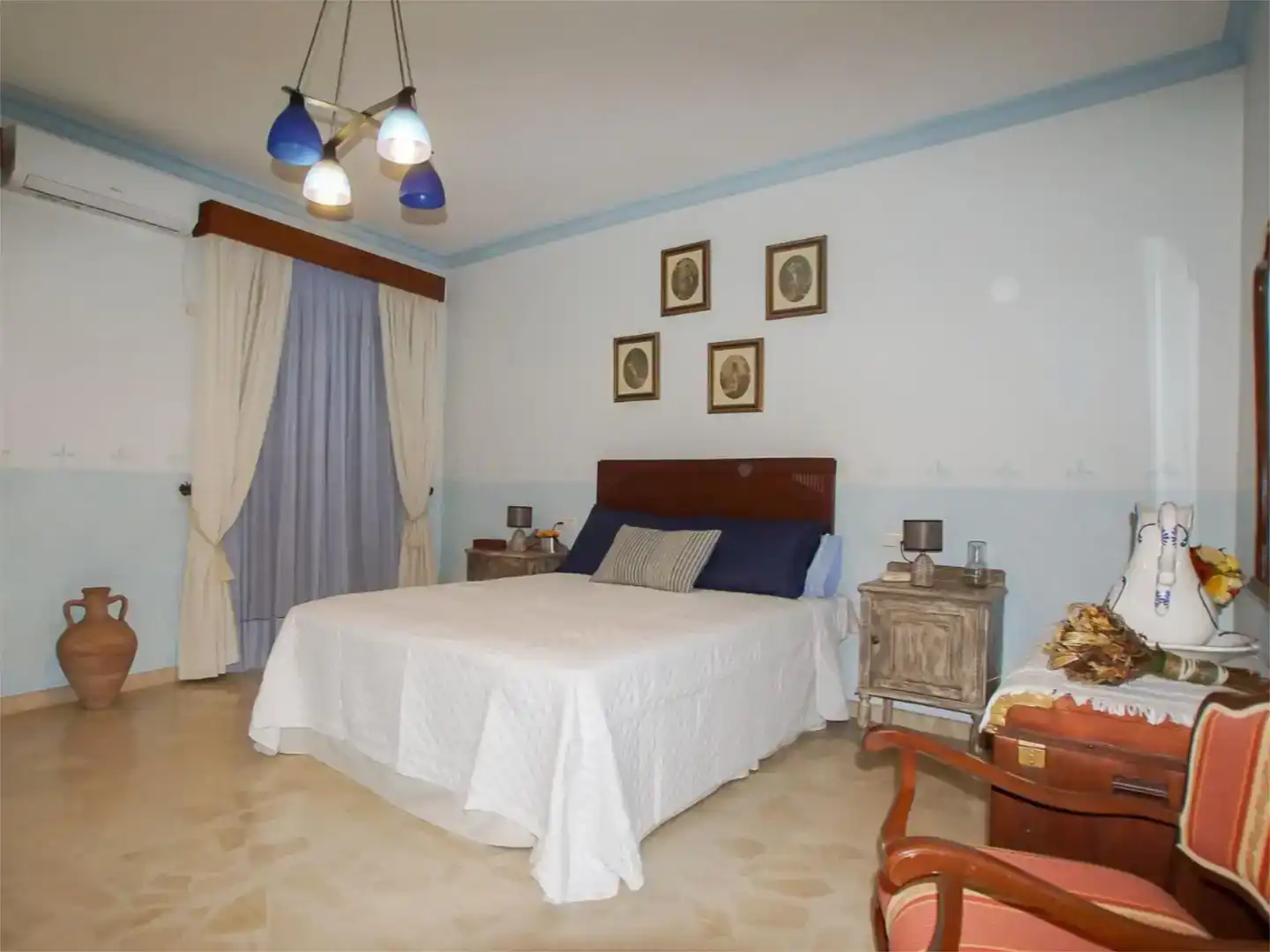 Schlafzimmer von Einfamilien-Reihenhaus zur Miete in Lora del Río, Sevilla