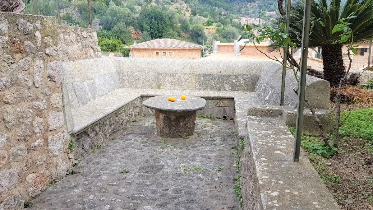 Houses for sale in Fornalutx