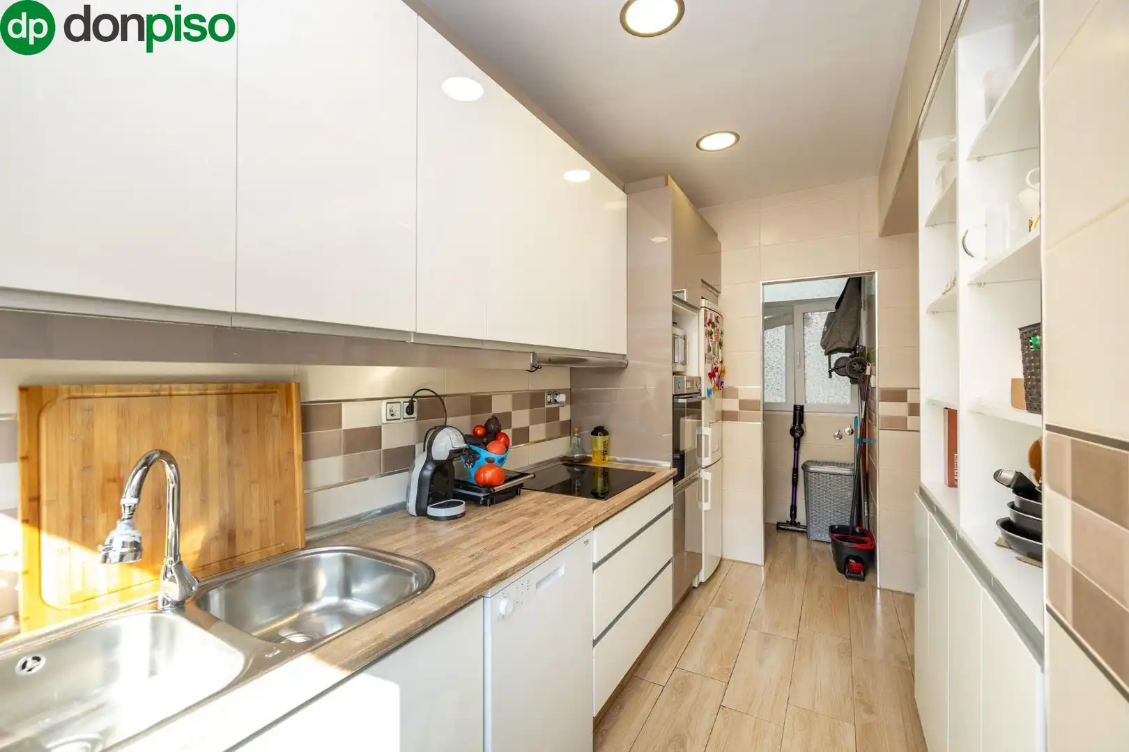 Cocina de Piso en venta en Granada