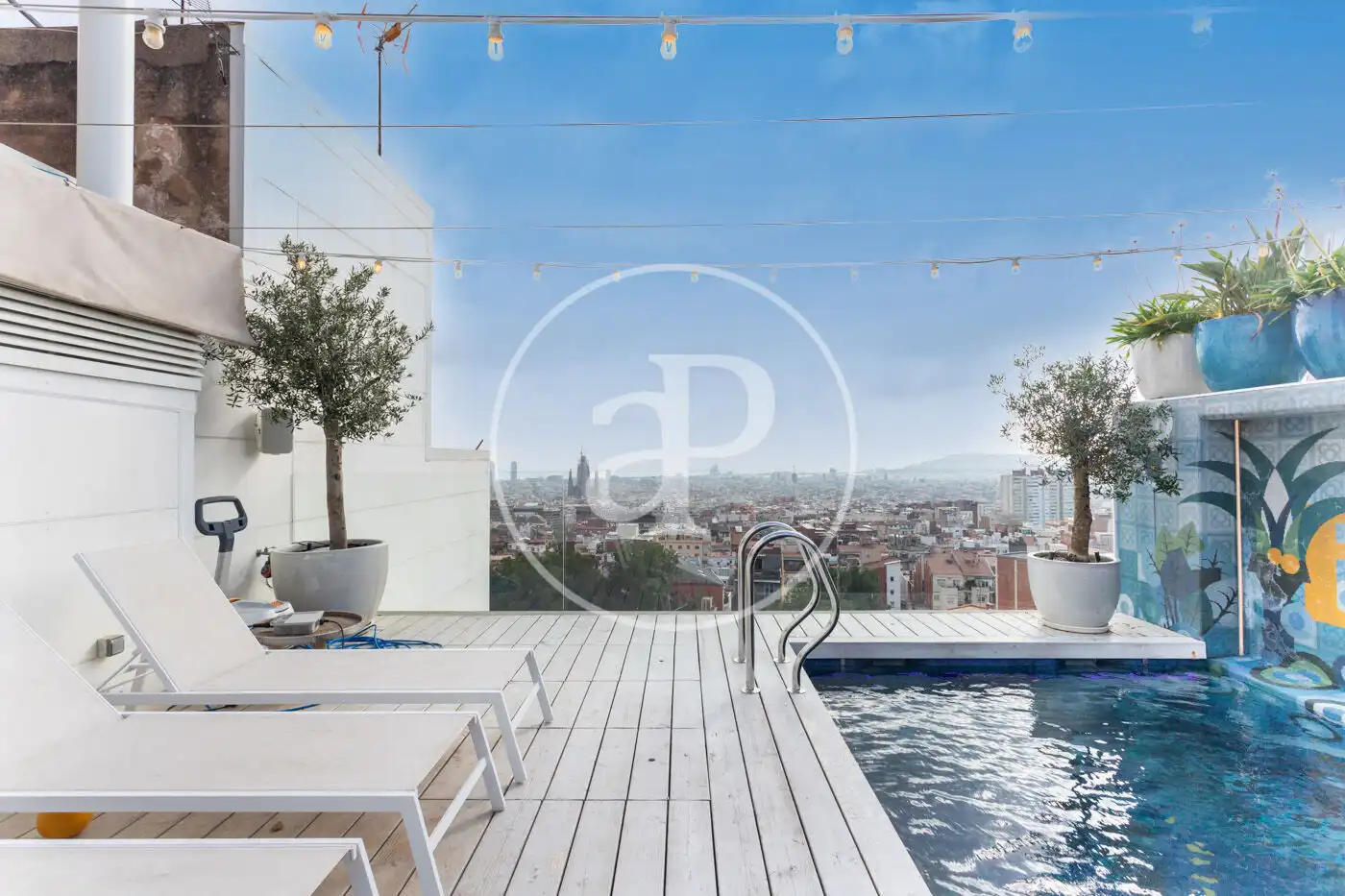Swimming pool of Houses for rent in Barcelona  with Air Conditioner, Heating and Terrace