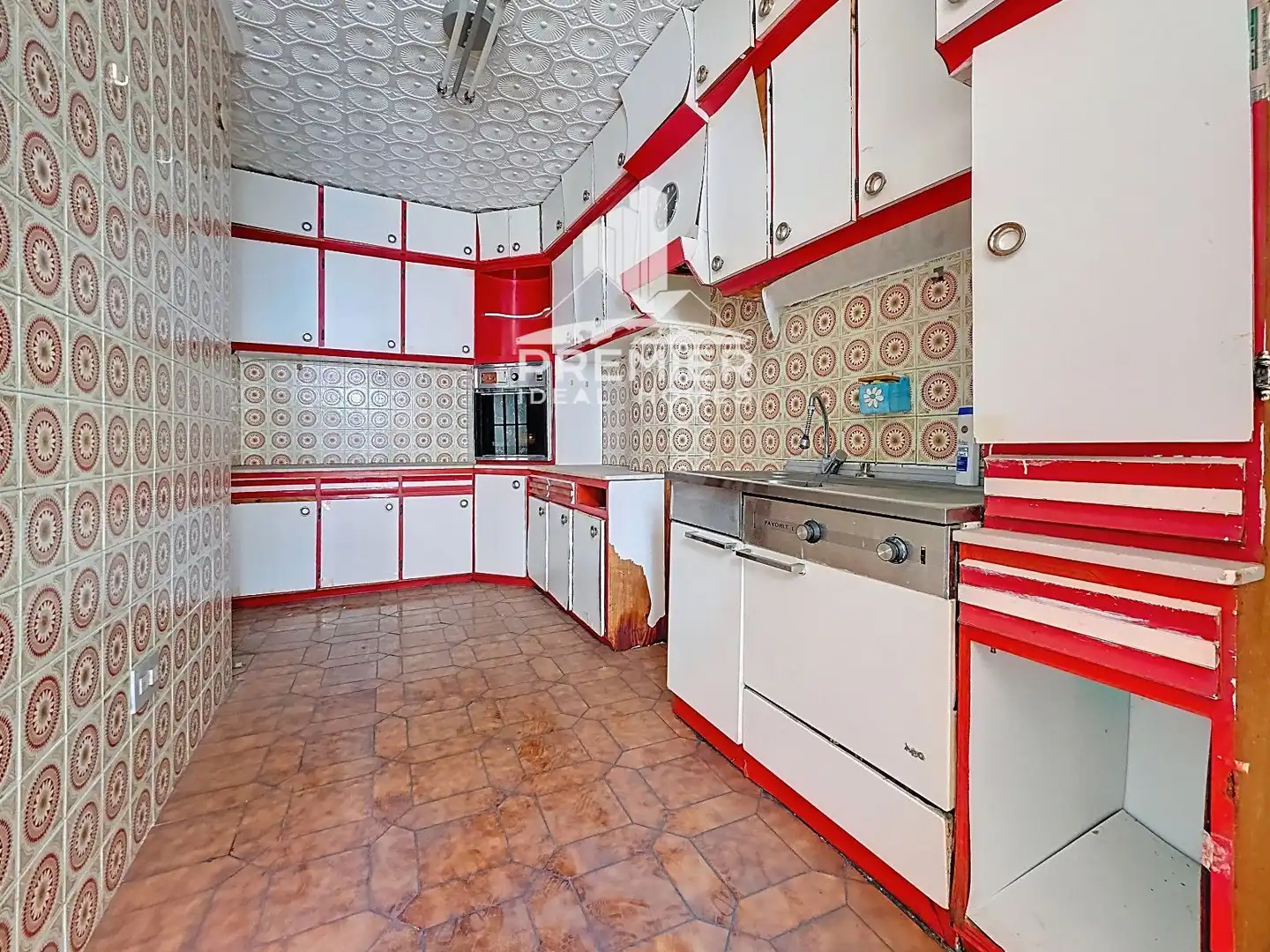 Kitchen of Flat for sale in Elda  with Heating, Terrace and Balcony