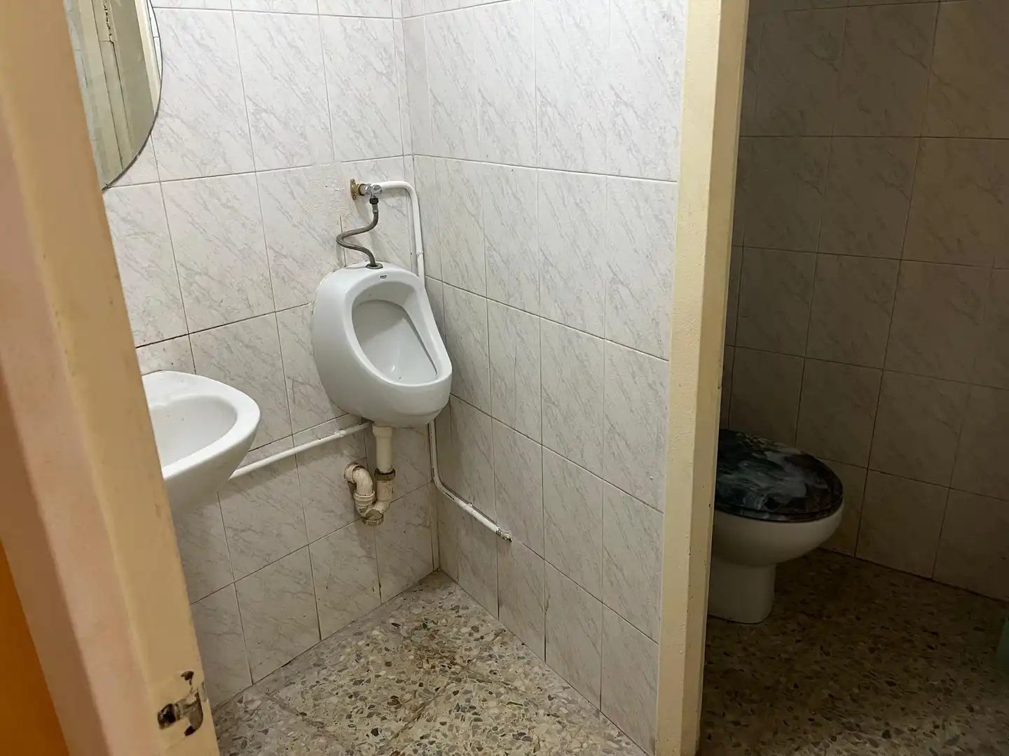 Bathroom of Commercial properties for sale in Vigo 