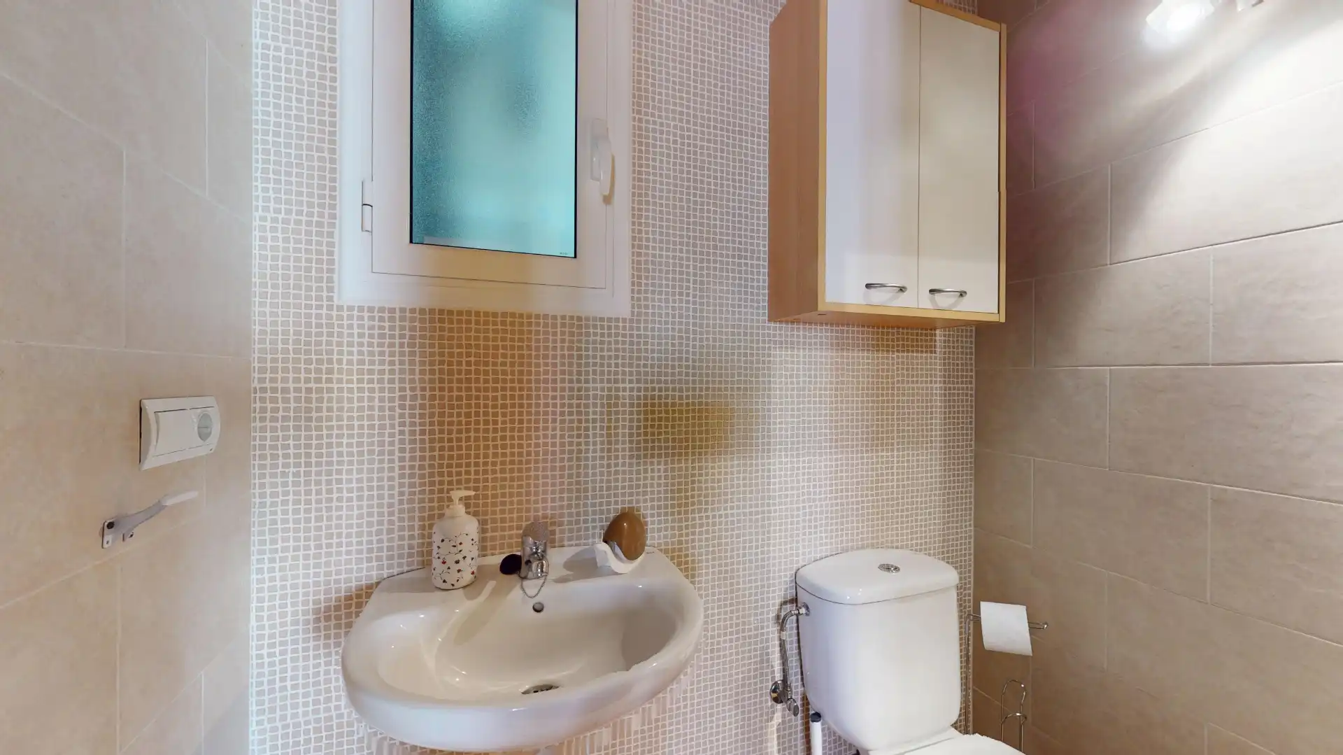 Baño de Dúplex en venta en Prades con Calefacción, Terraza y Horno