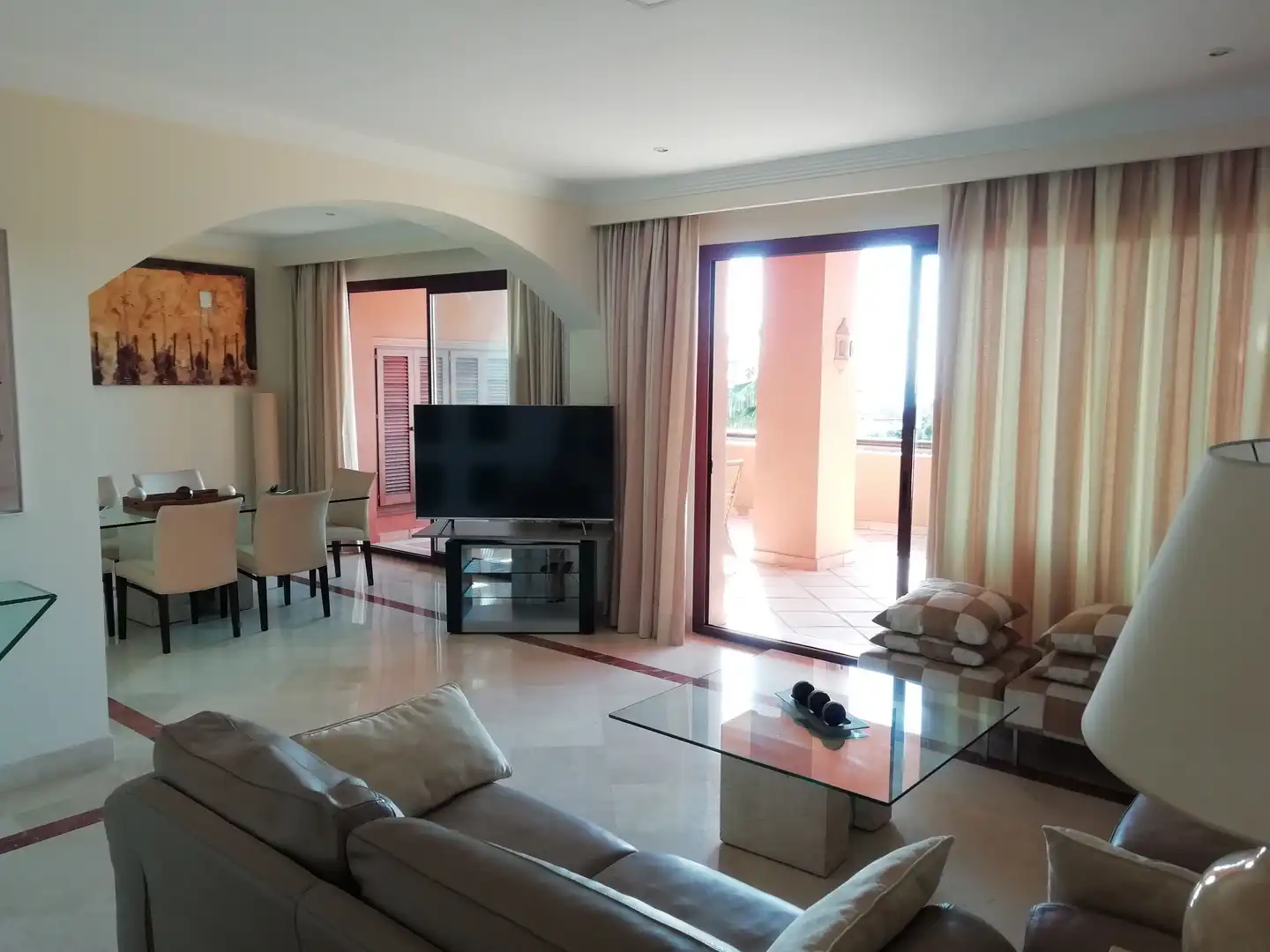 Wohnzimmer von Maisonette zum Verkauf in Marbella mit Klimaanlage, Terrasse und Abstellraum