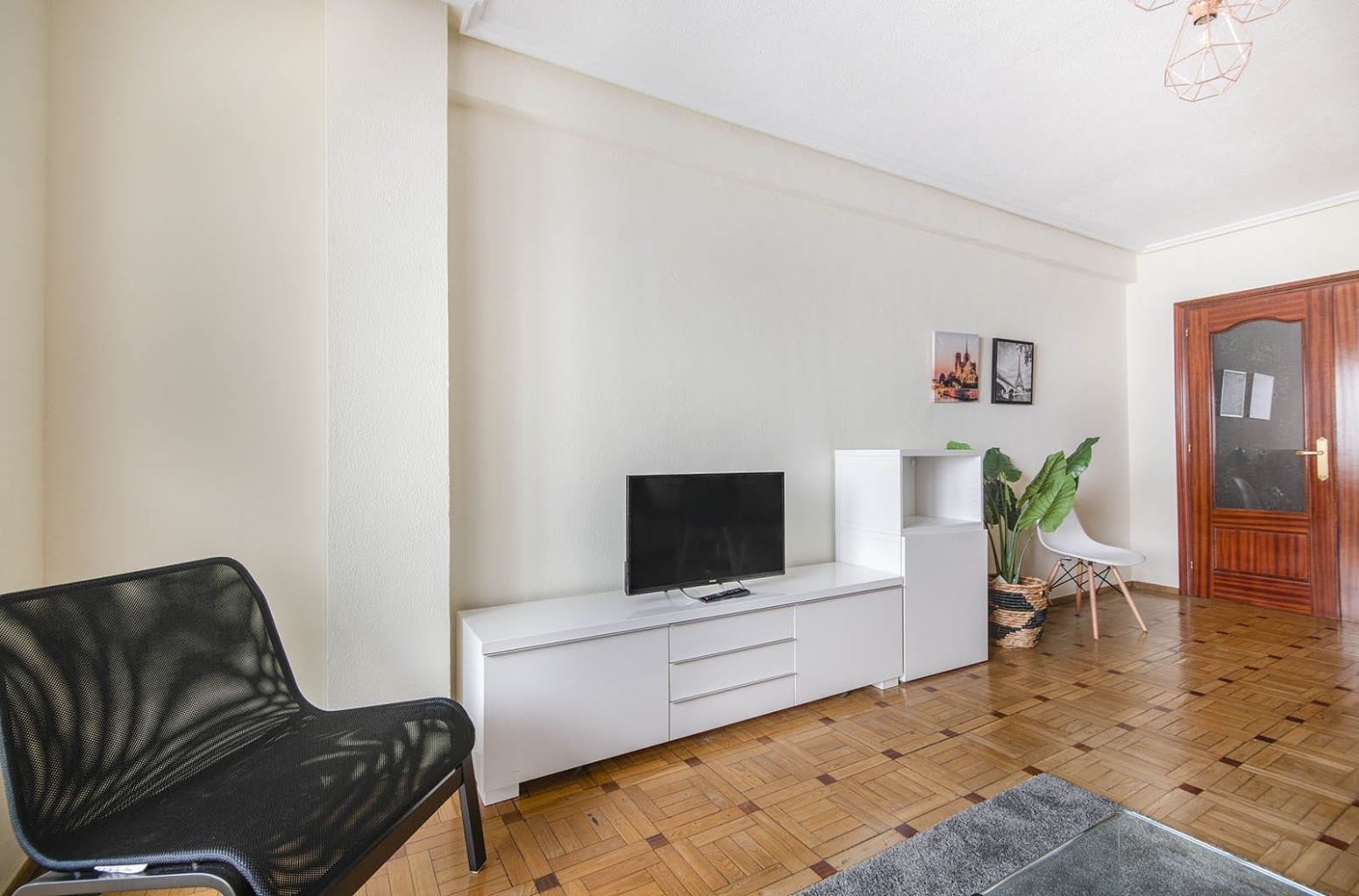 Living room of Flat for sale in Oviedo   with Heating and Terrace