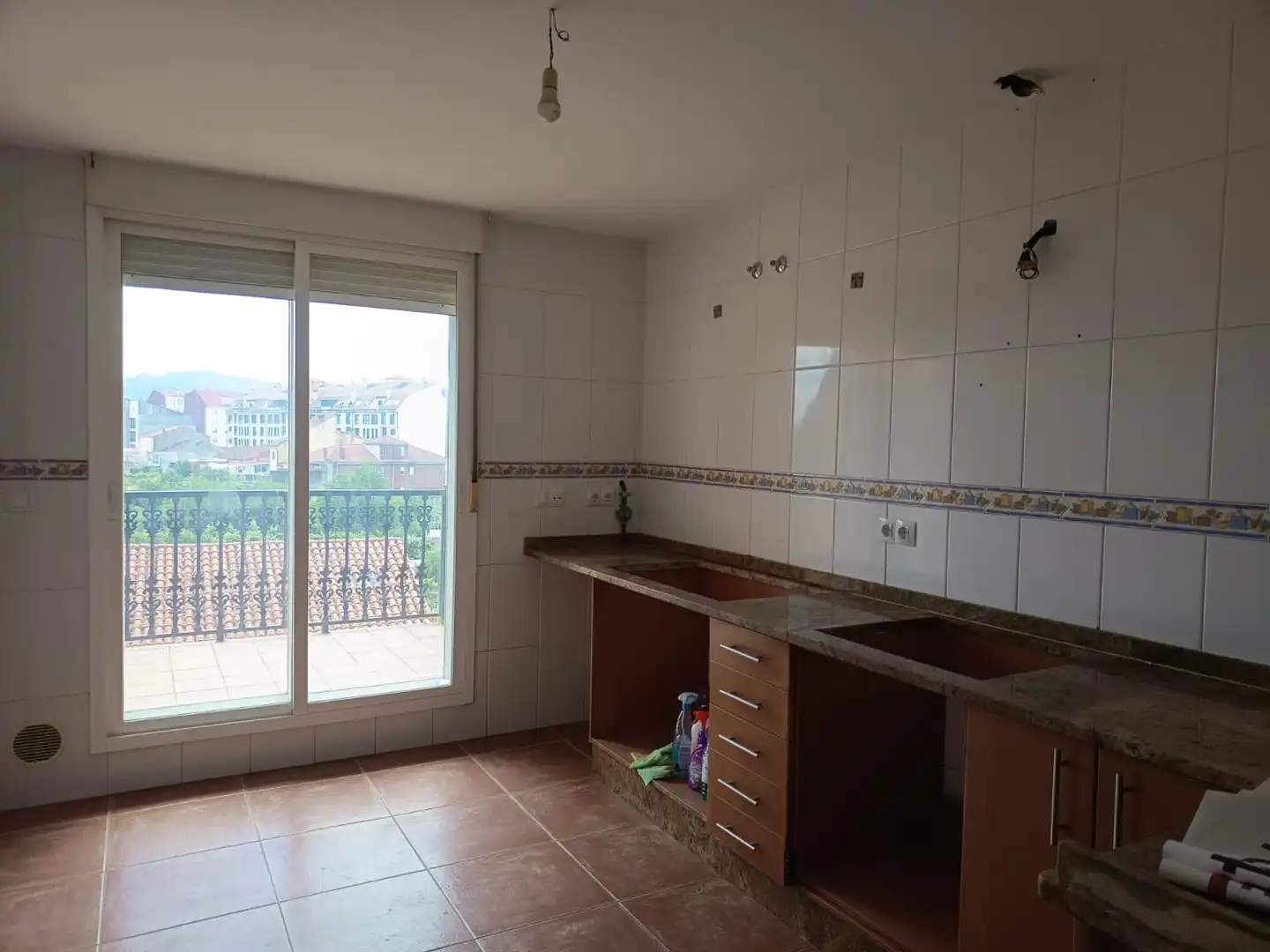 Cocina de Dúplex en venta en Monforte de Lemos con Terraza y Balcón