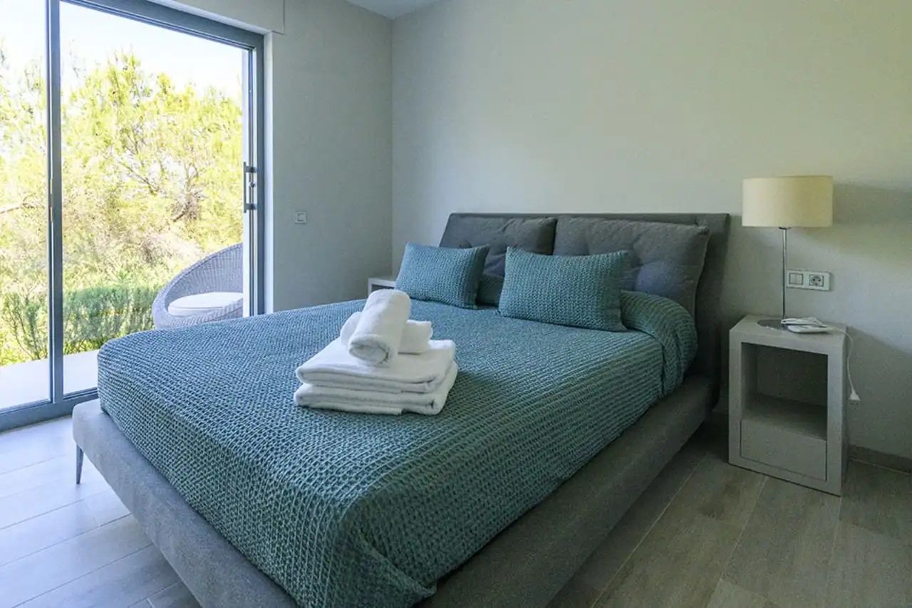 Chalet con piscina en venta en Avenida Avenida Colinas, imagen 4