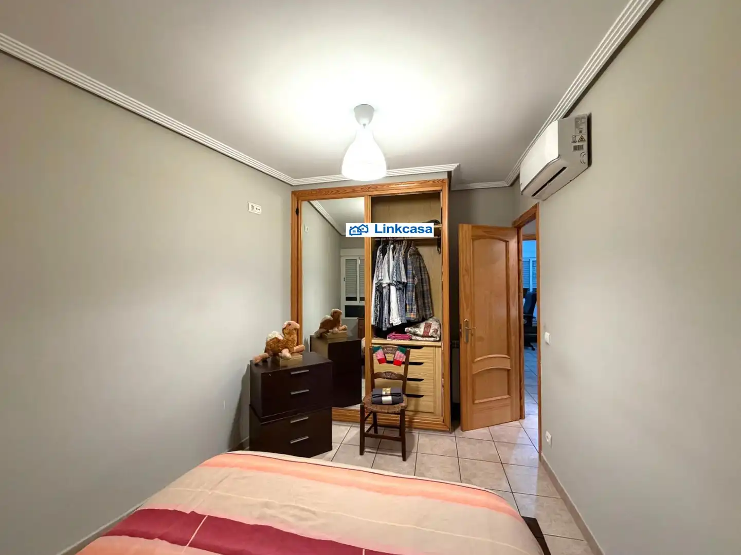 Habitación de Piso en venta en Madrid con Aire acondicionado y Calefacción