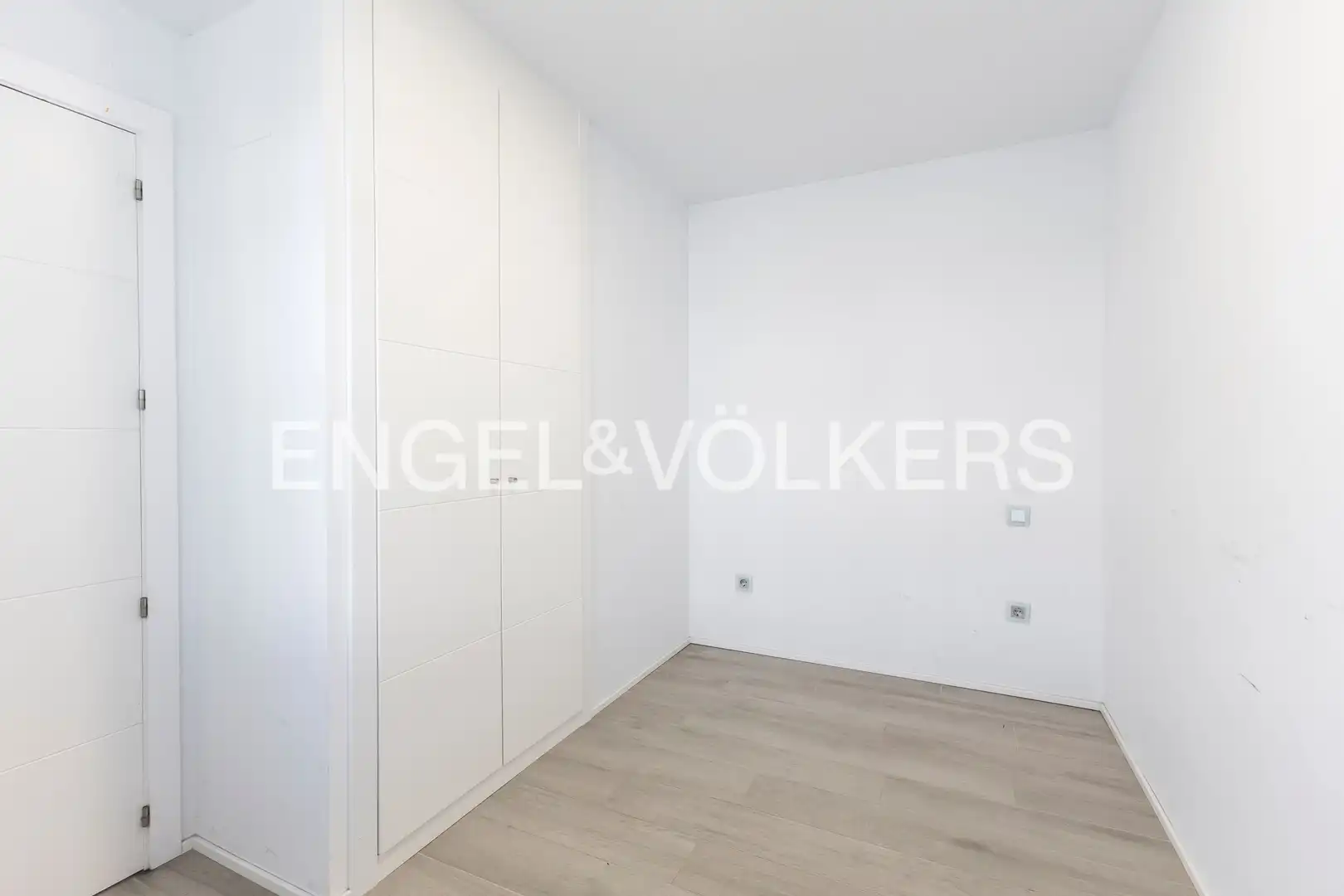 Habitación de Casa adosada en venta en Tres Cantos con Aire acondicionado, Calefacción y Jardín privado