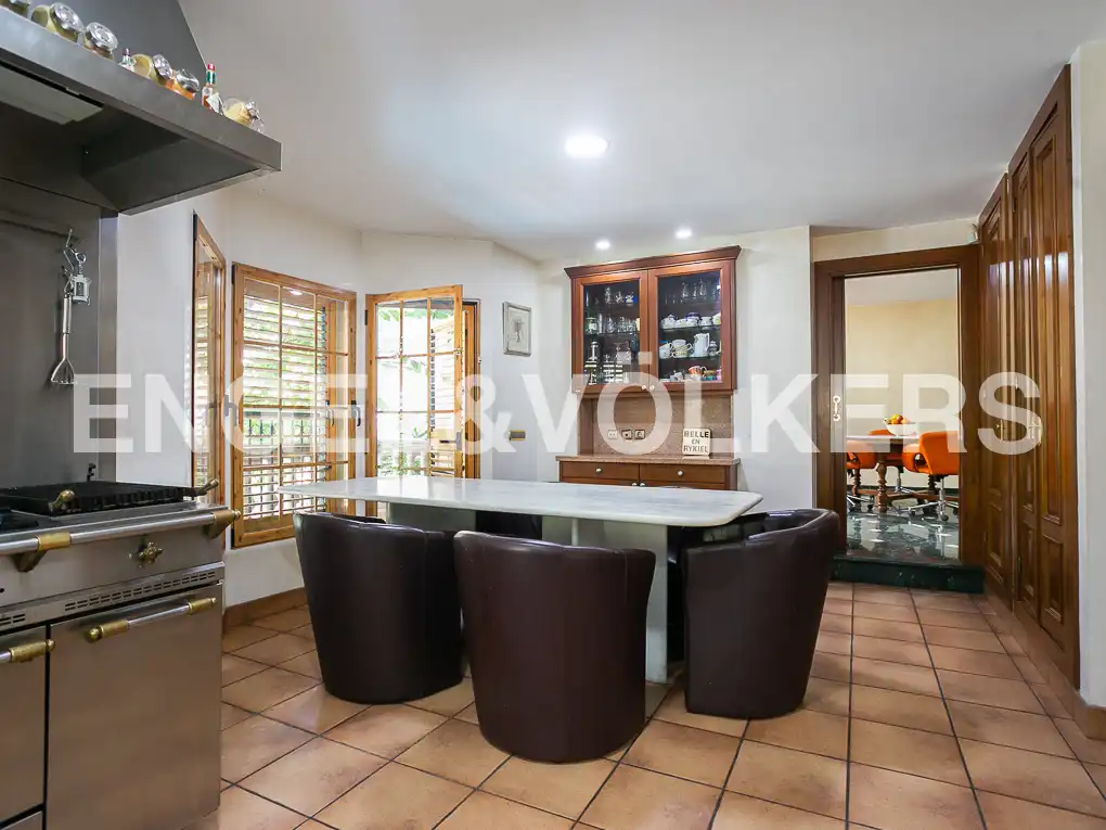 Cocina de Casa o chalet en venta en Picanya con Aire acondicionado, Calefacción y Jardín privado