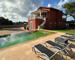 Piscina de Finca rústica en venda en Ciutadella de Menorca amb Aire condicionat, Calefacció i Jardí privat