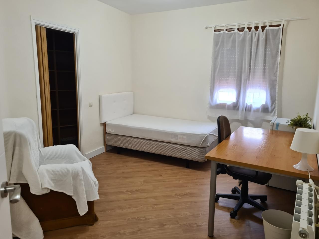 Bedroom of Planta baja to rent in  Toledo Capital  with Furnished