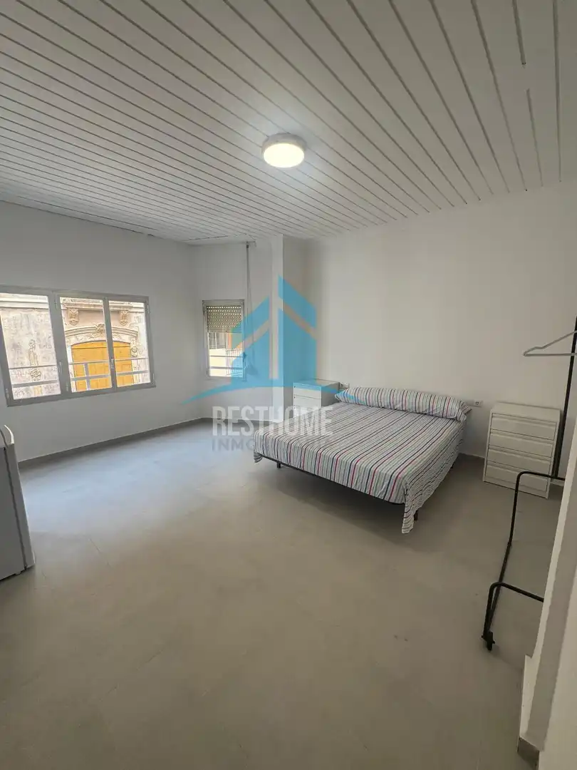 Exterior view of Flat for share in Cullera  with Air Conditioner, Terrace and Furnished