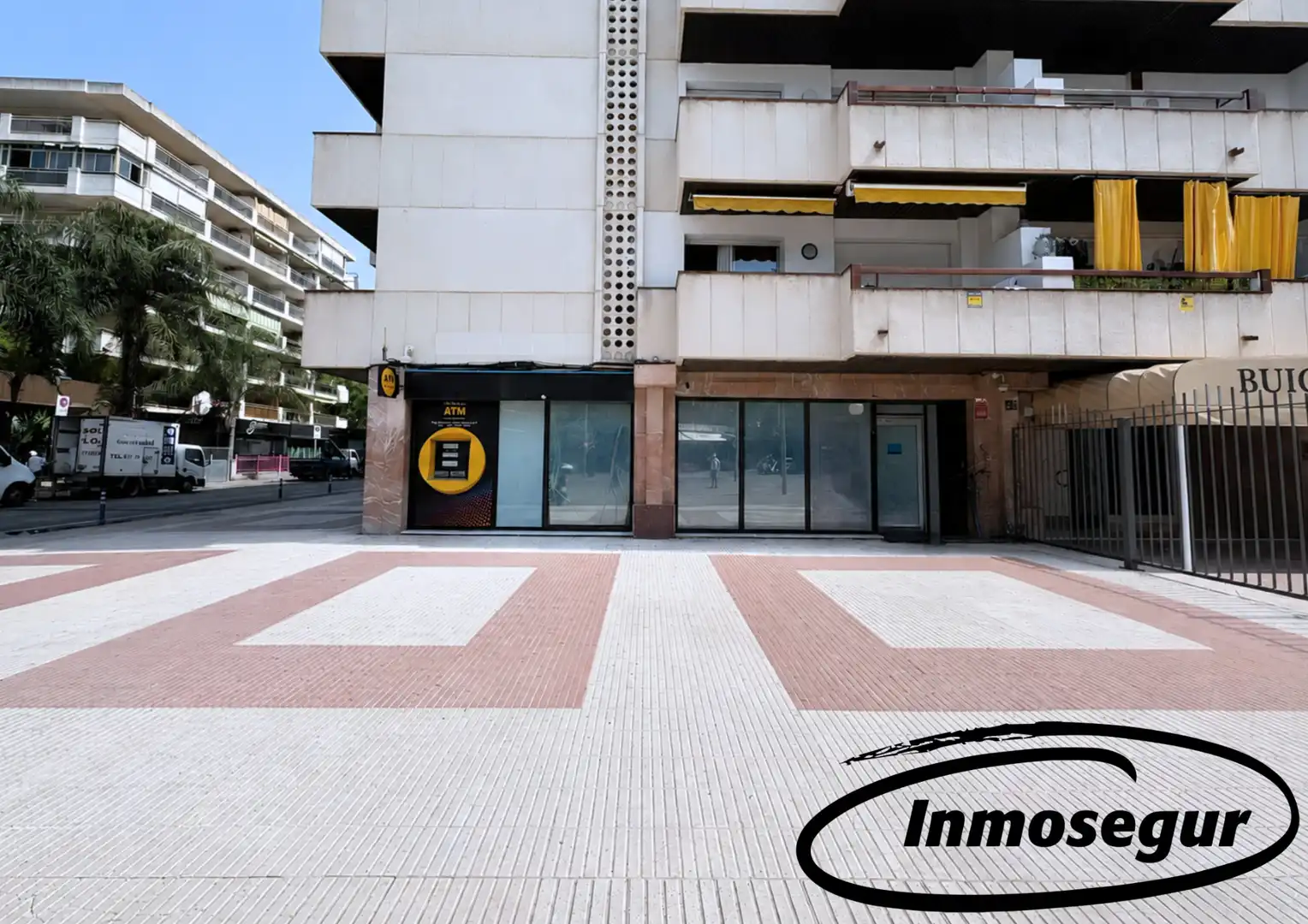 Geschaftsraum zur Miete in Salou mit Klimaanlage, Heizung und Terrasse