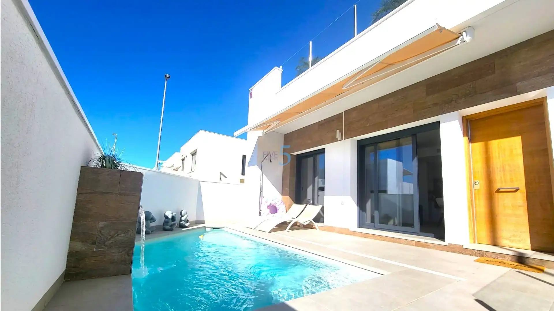 Casa amb piscina en venda a Avenida Alcalde Joaquín Alberca, imagen 2