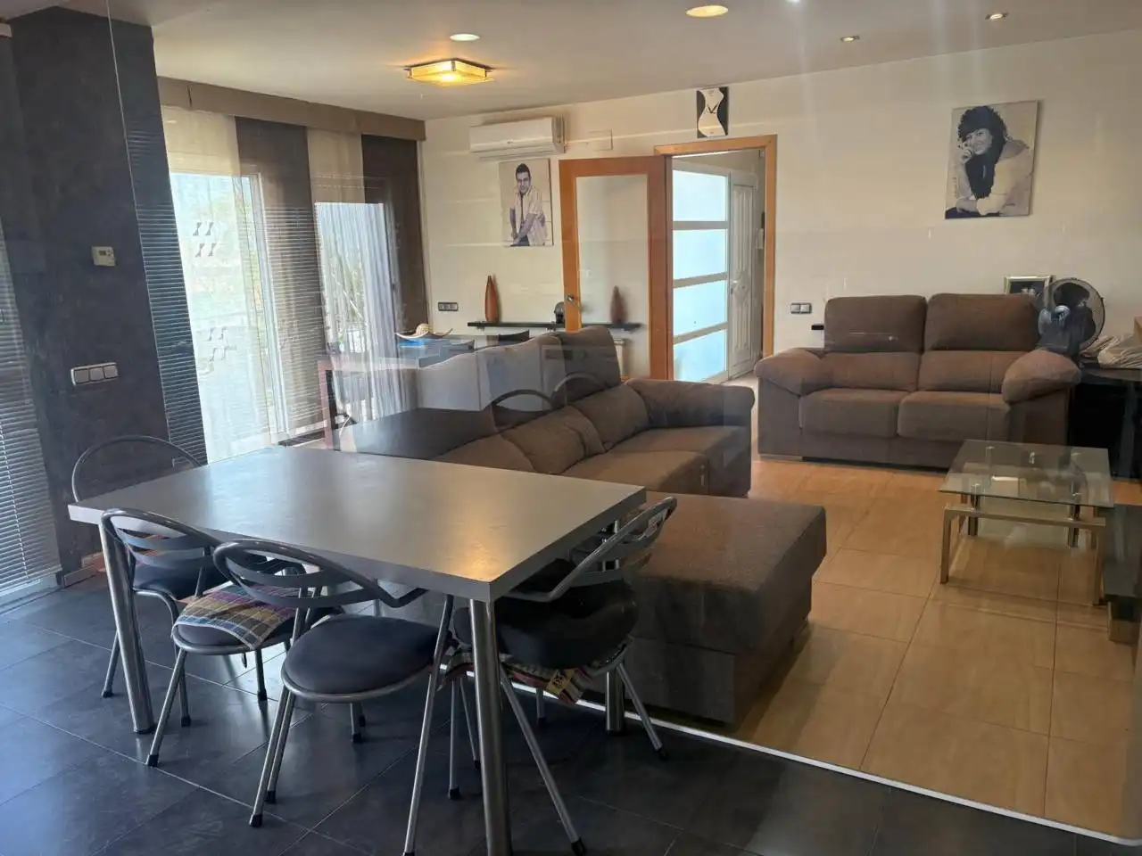 Sala de estar de Casa o chalet en venta en Vacarisses con Aire acondicionado, Calefacción y Jardín privado