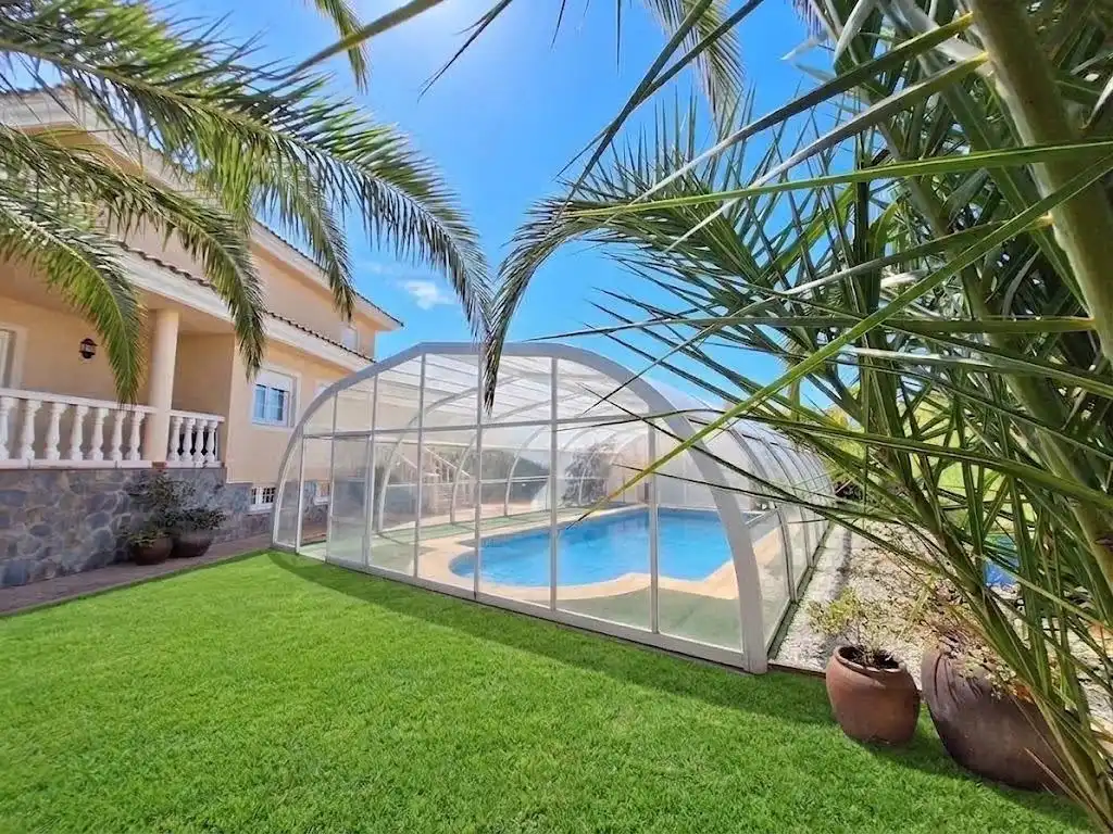 Villa con terrazza in vendita a Carrer DELS PINS, imagen 2