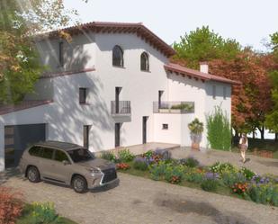 Exterior view of Country house for sale in Olot  with Private garden, Terrace and Balcony