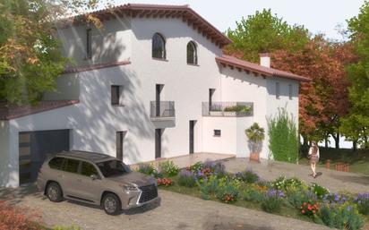 Exterior view of House or chalet for sale in Olot  with Terrace and Balcony