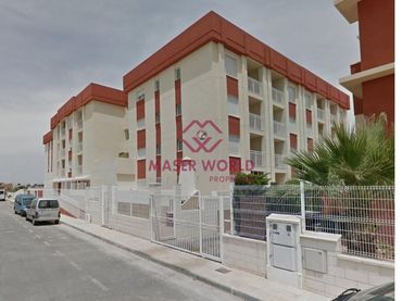 Baixos amb piscina en venda a Orihuela Costa