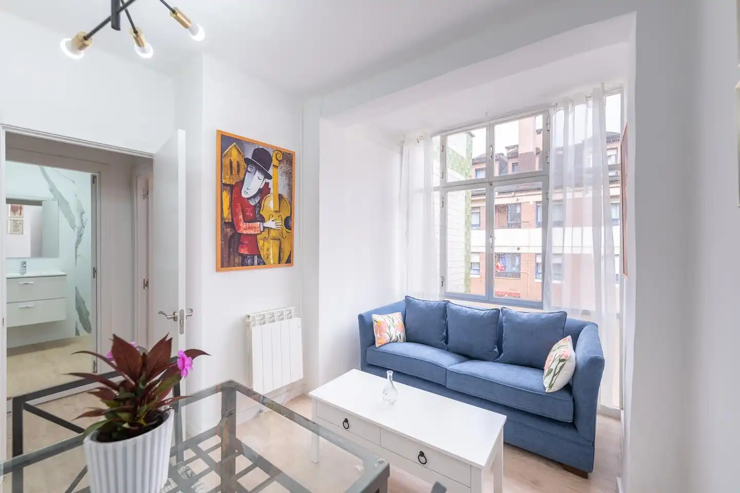 Living room of Flat for rent in Oviedo   with Heating and Furnished