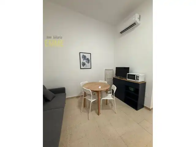 Sala de estar de Piso de alquiler en Málaga con Aire acondicionado, Terraza y Amueblado