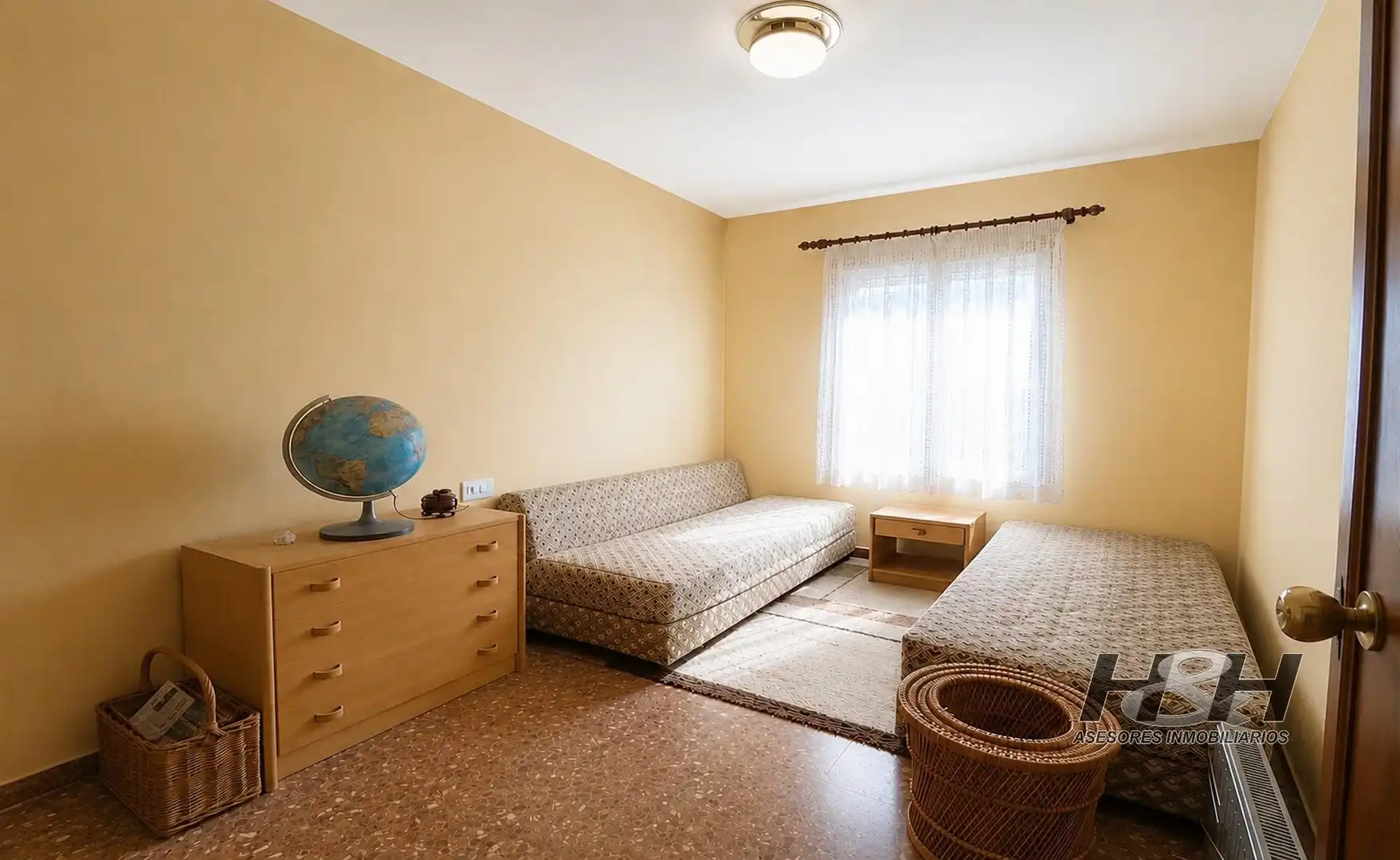 Habitación de Piso en venta en Náquera con Jardín privado, Terraza y Balcón