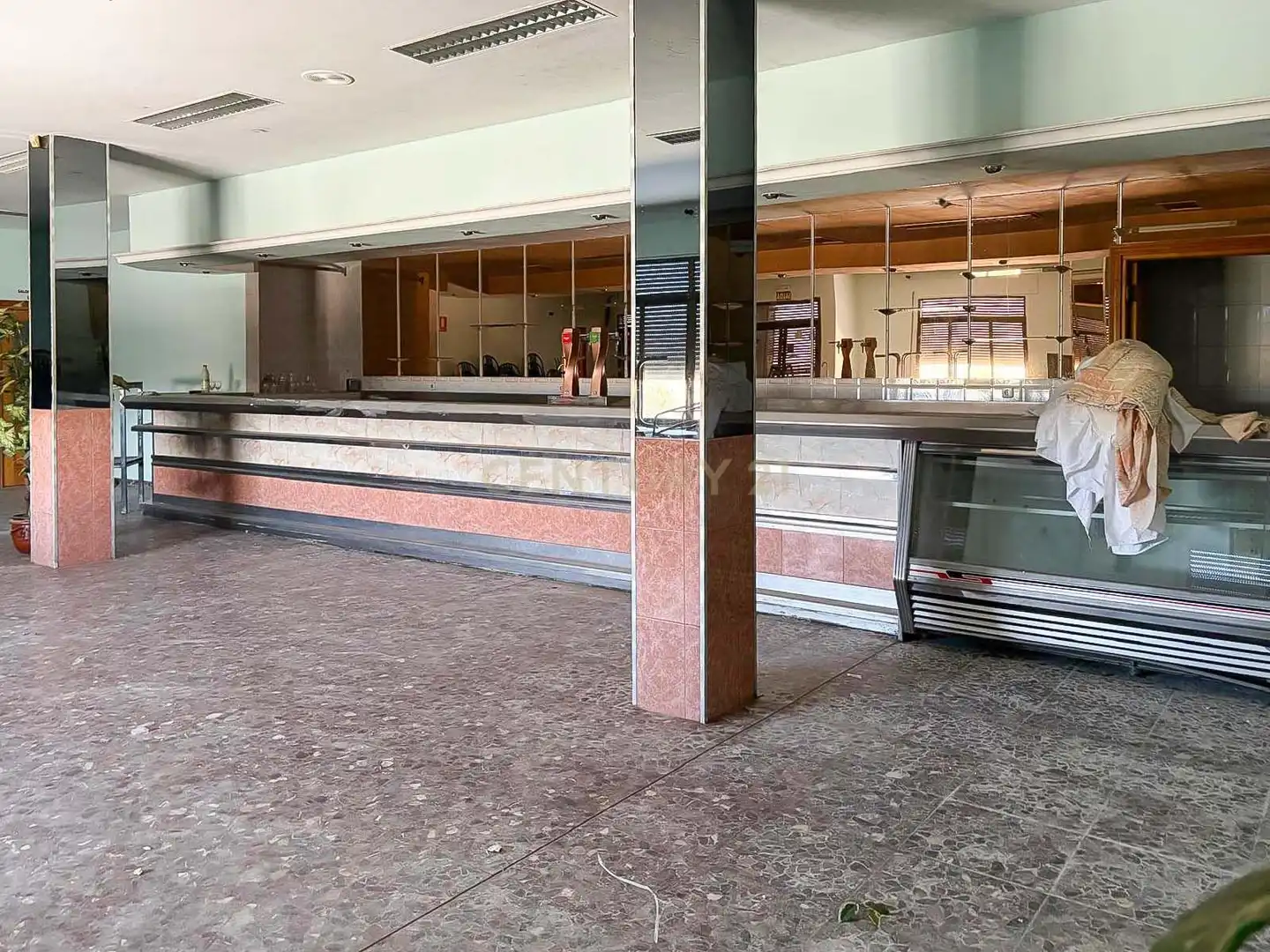 Local commercial à vendre à C8G2+P5 Aliseda, Spain, imagen 11
