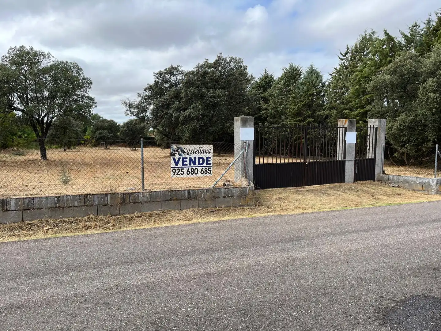 Residencial en venta en San Román de los Montes