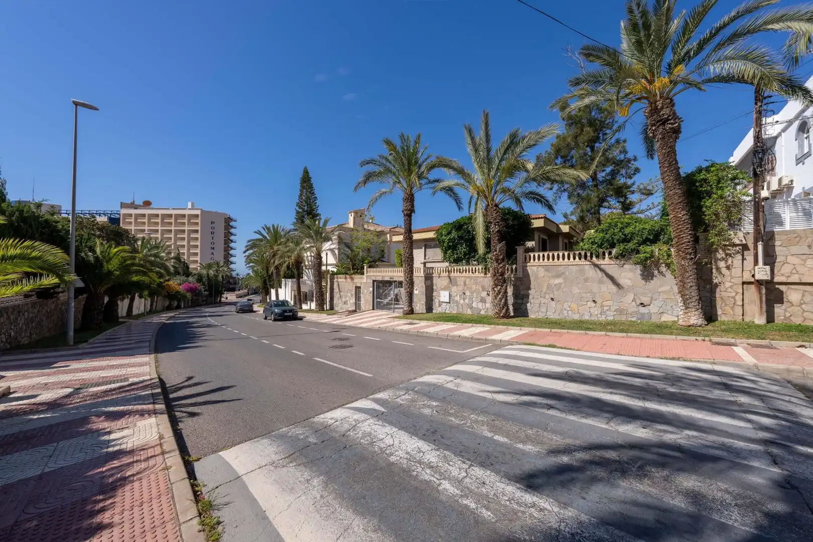 Vista exterior de Casa o chalet en venta en Roquetas de Mar con Aire acondicionado, Jardín privado y Parquet