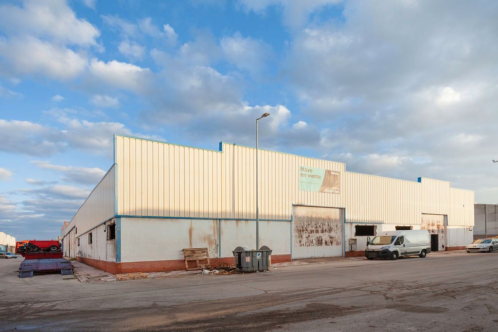 Exterior view of Industrial buildings for sale in Bailén