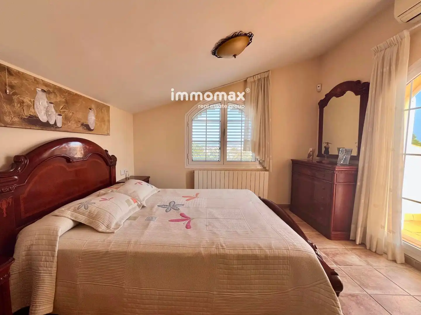 Dormitori de Casa adosada en venda en Vilanova i la Geltrú amb Aire condicionat, Calefacció i Terrassa