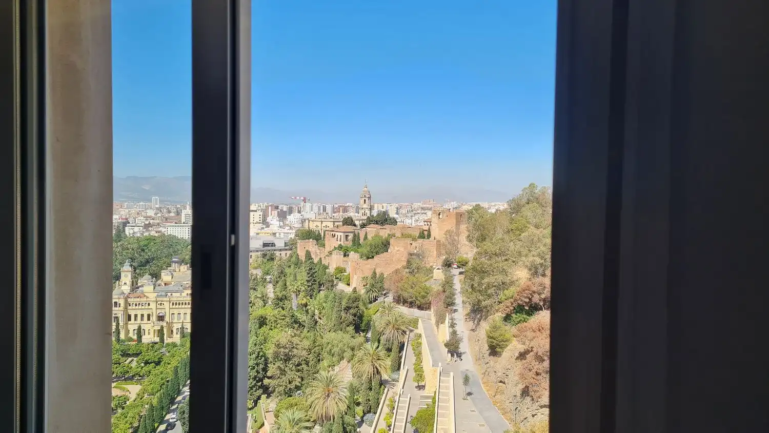 Vista exterior de Pis en venda en Málaga amb Terrassa