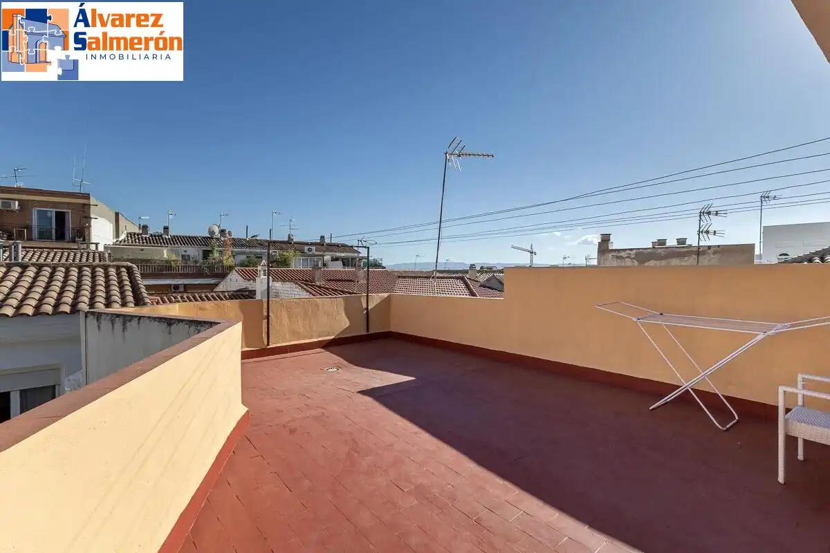 Flat for sale in Granada, Granada