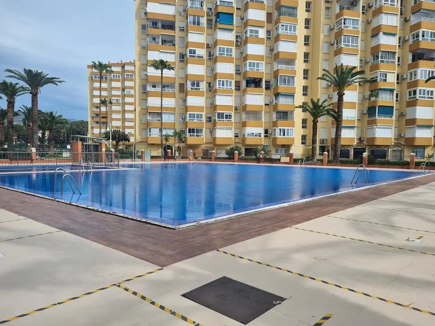 Piscina de Estudi de lloguer en Algarrobo amb Aire condicionat, Calefacció i Terrassa