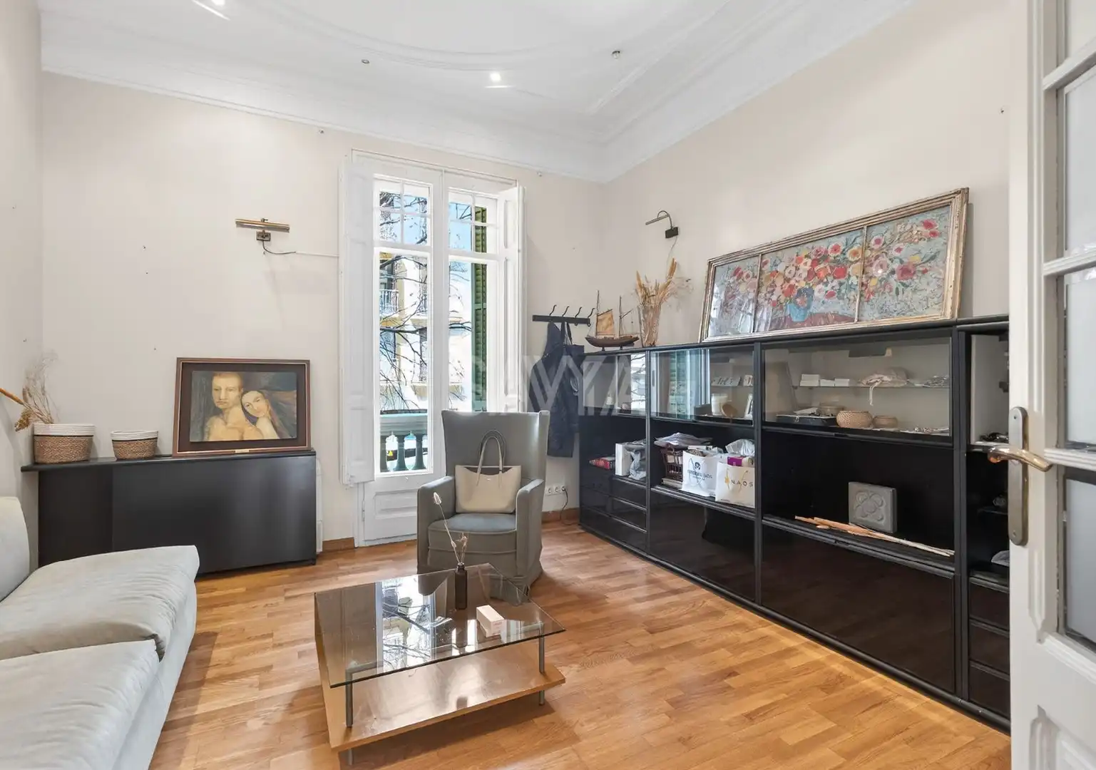 Sala d'estar de Pis en venda en Barcelona amb Aire condicionat i Terrassa