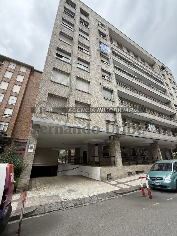 Aparcament de lloguer a Calle Jose Maria de Iparragirre Kalea, imagen 2