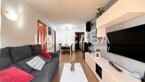 Living room of Flat for sale in Badalona  with Heating and Balcony
