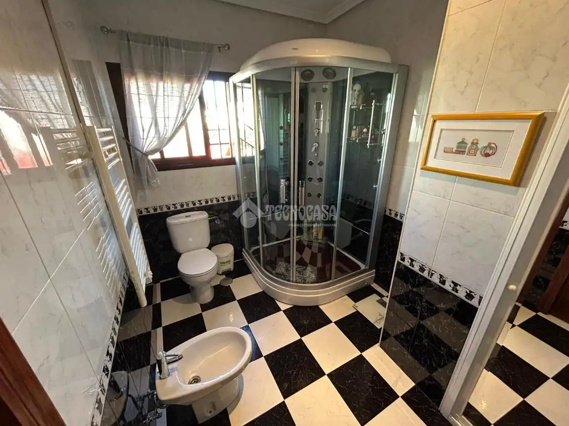 Baño de Casa adosada en venta en Antequera con Terraza