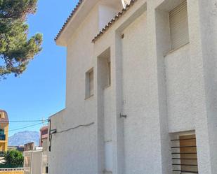 Vista exterior de Apartament de lloguer en L'Alfàs del Pi amb Aire condicionat, Jardí privat i Terrassa