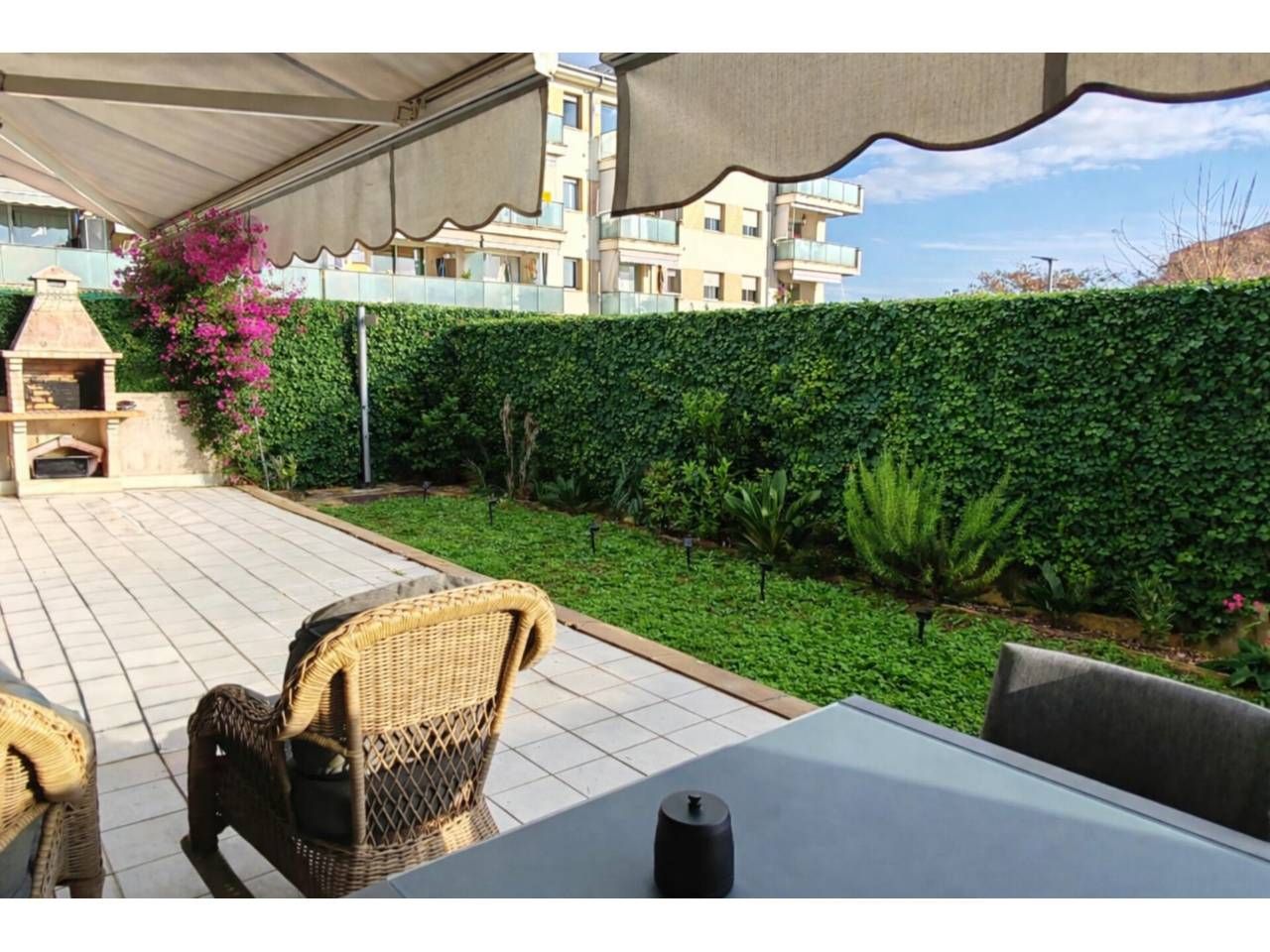 Terrassa de Pis en venda en Girona Capital amb Aire condicionat, Calefacció i Parquet