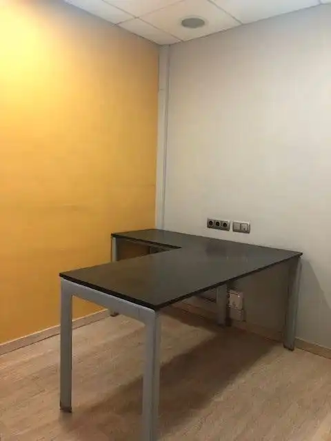 Local comercial de lloguer a Rambla Josep Tarradellas 1, imagen 3