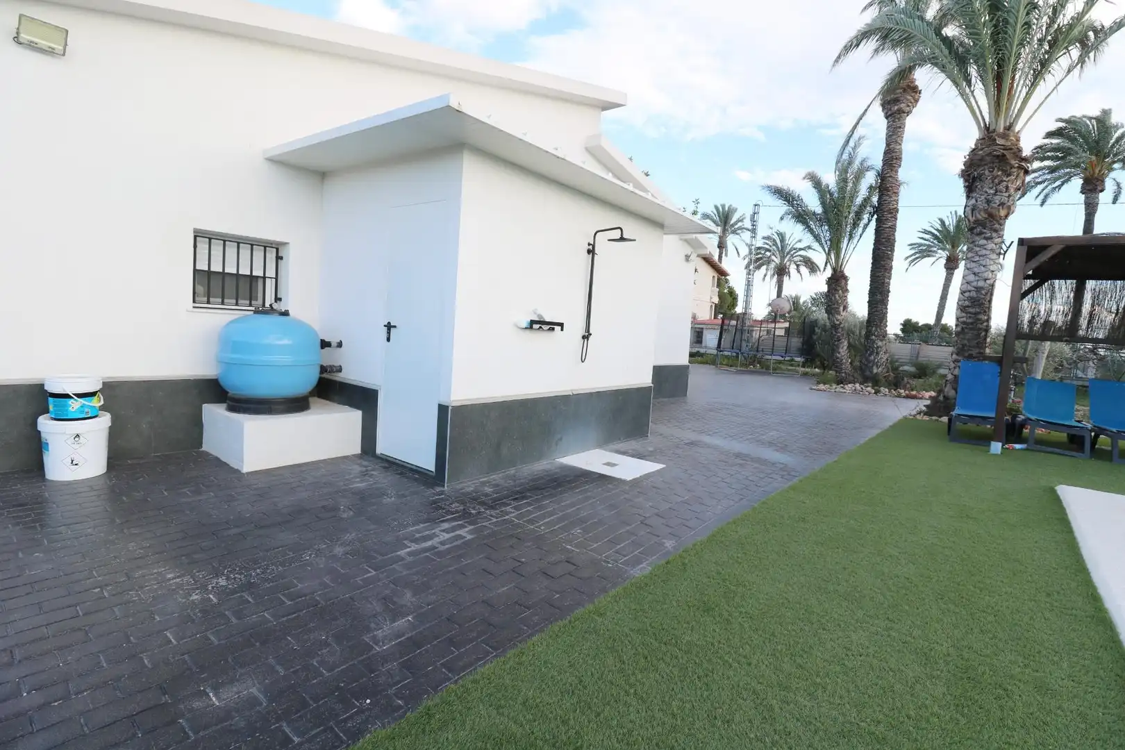 Vista exterior de Casa o chalet en venta en Elche / Elx con Aire acondicionado, Calefacción y Jardín privado