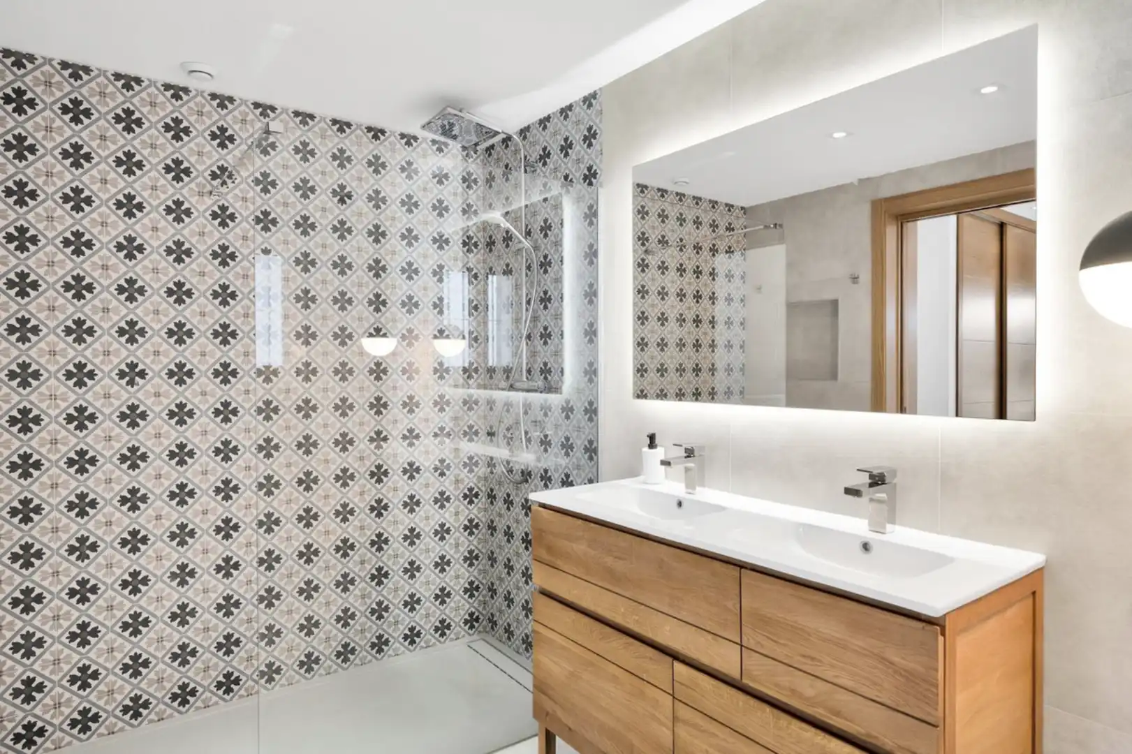 Apartment with pool for sale in Nueva Andalucía, imagen 12